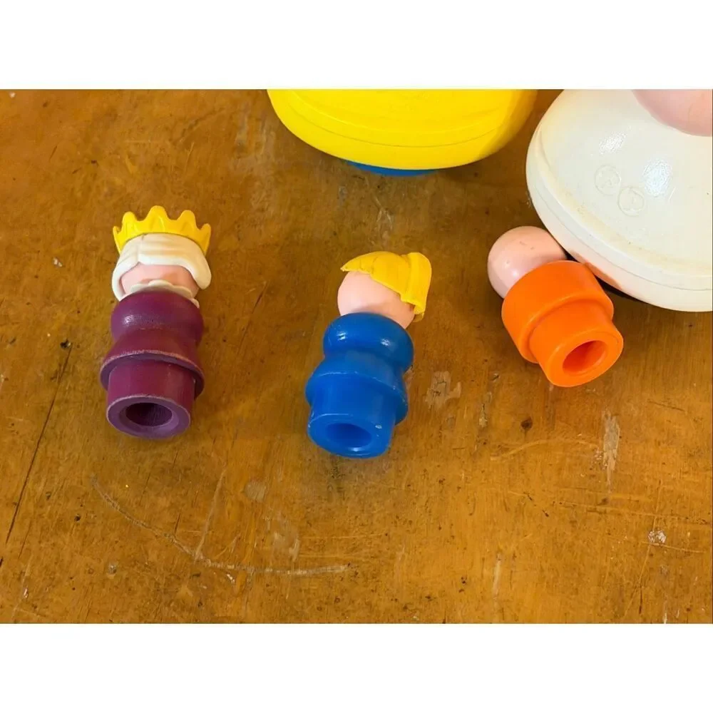 Vintage lot fisher-Price little people lot of 5 (6579)